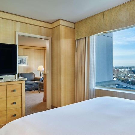 Hilton Santa Clara Hotel Екстериор снимка