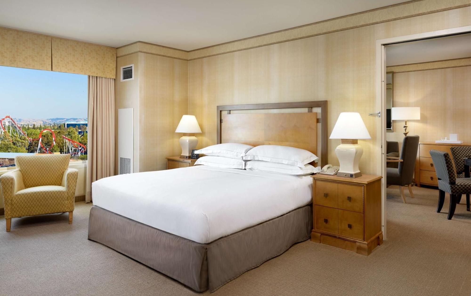 Hilton Santa Clara Hotel Екстериор снимка