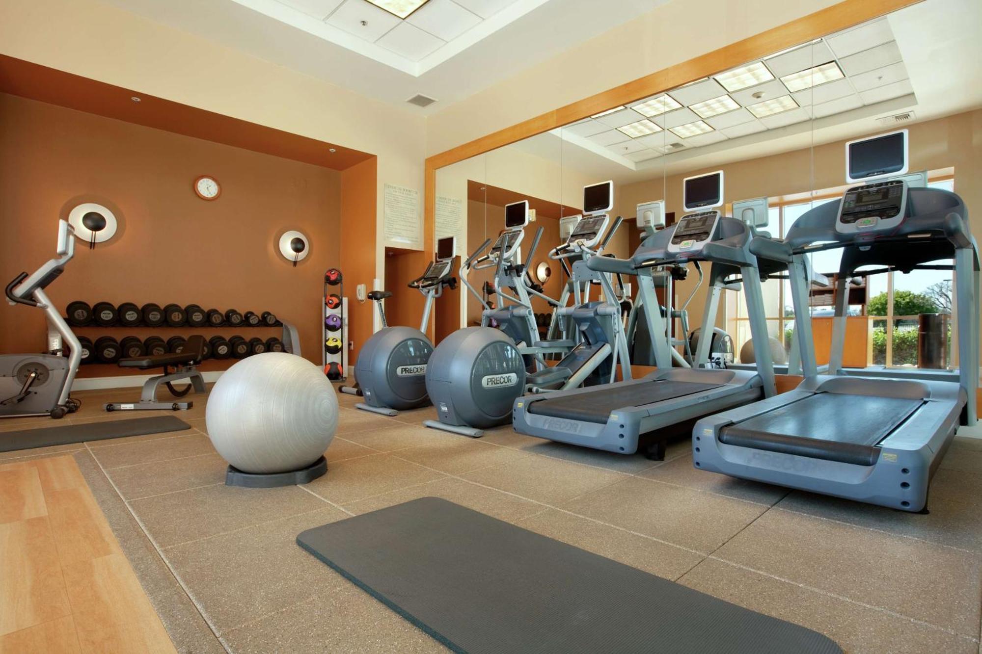 Hilton Santa Clara Hotel Екстериор снимка